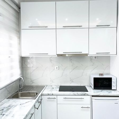 Apartment In The Center Of Афины Экстерьер фото