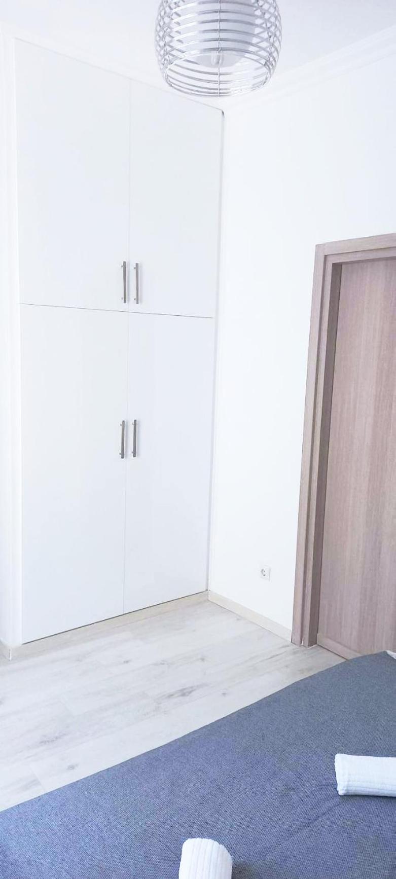 Apartment In The Center Of Афины Экстерьер фото